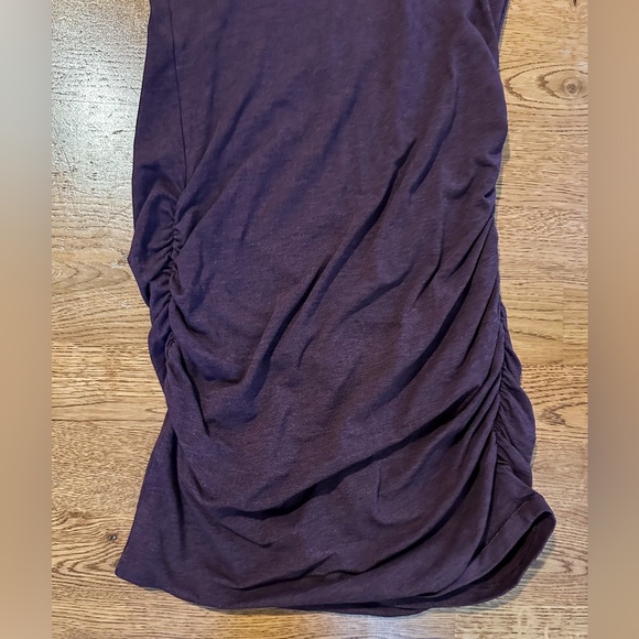 Lululemon🍋 Anytime Dress Heathered Bordeaux Drama
Size 2 - Picture 3 of 16